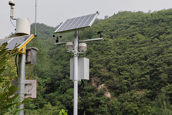 智慧農(nóng)業(yè)氣象監(jiān)測(cè)設(shè)備圖片2