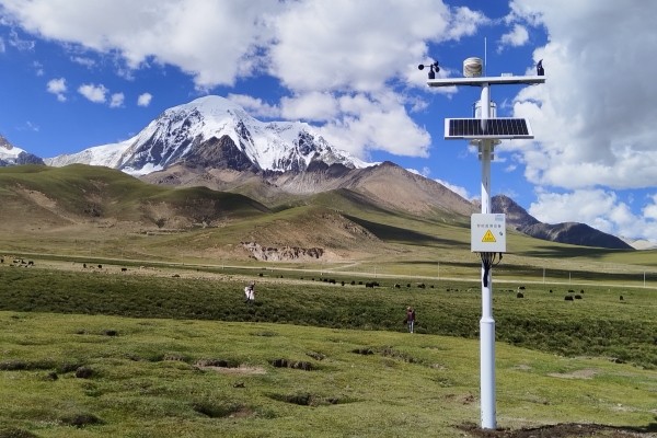 草原生態(tài)監(jiān)測(cè)氣象站圖片1 草原生態(tài)監(jiān)測(cè)氣象站圖片1